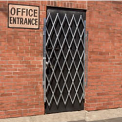 folding door gate